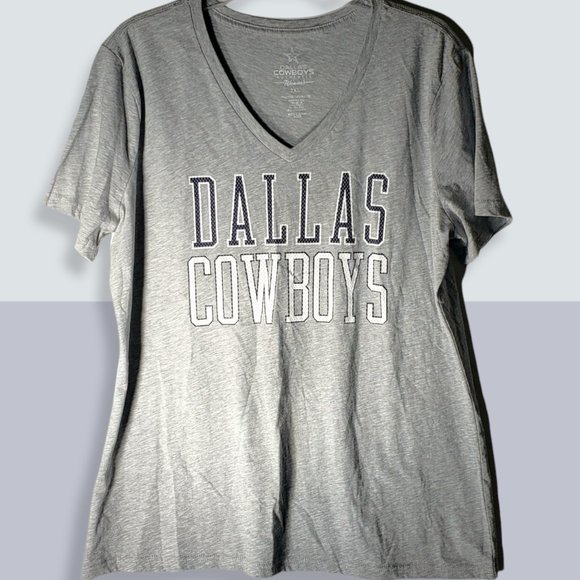 Tops - Dallas Cowboys V-neck Tee Shirt Women 2XL Grey EUC
